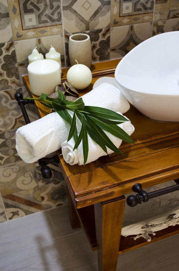 Ingrosso House Bed & Breakfast Lecce Ngoại thất bức ảnh