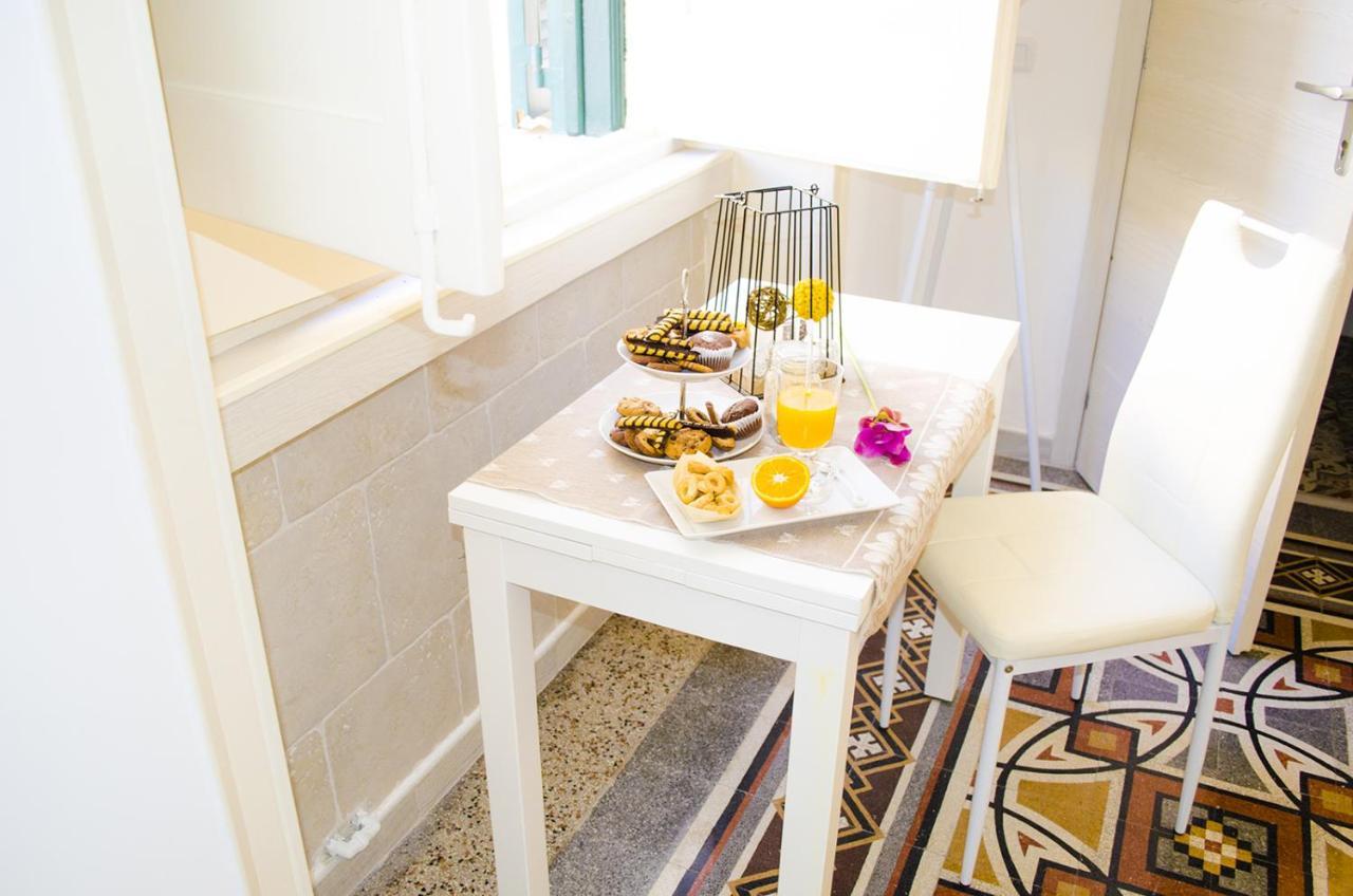 Ingrosso House Bed & Breakfast Lecce Ngoại thất bức ảnh