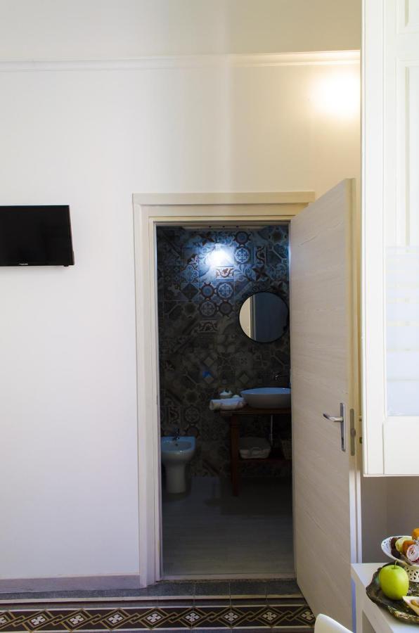 Ingrosso House Bed & Breakfast Lecce Ngoại thất bức ảnh