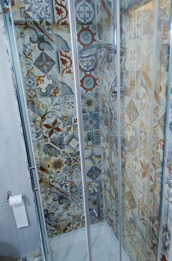 Ingrosso House Bed & Breakfast Lecce Ngoại thất bức ảnh