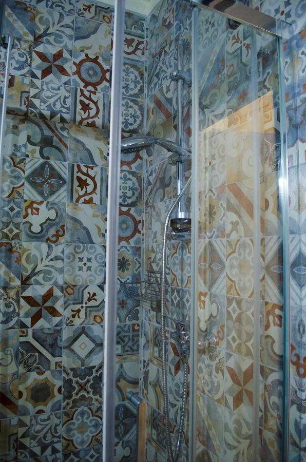 Ingrosso House Bed & Breakfast Lecce Ngoại thất bức ảnh