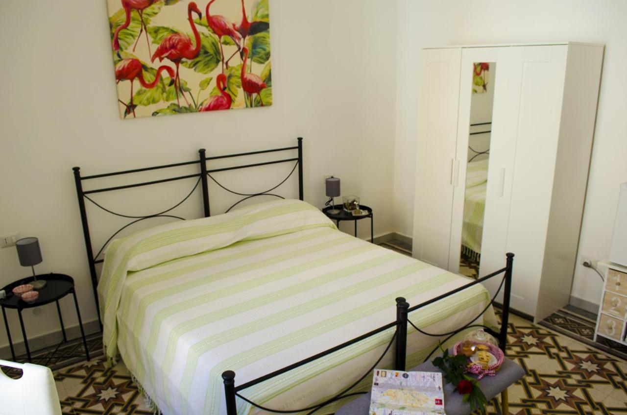 Ingrosso House Bed & Breakfast Lecce Ngoại thất bức ảnh