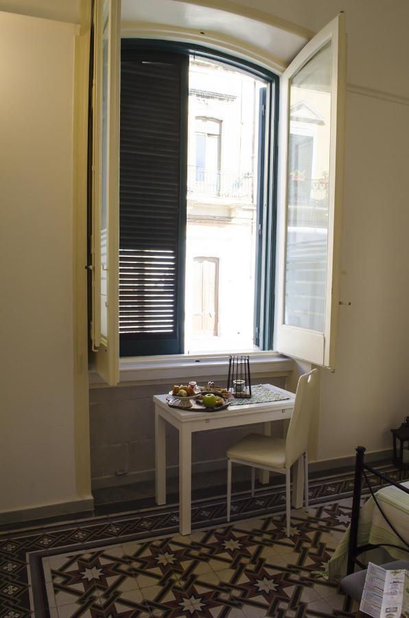 Ingrosso House Bed & Breakfast Lecce Ngoại thất bức ảnh